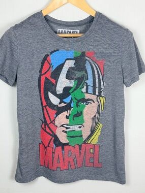 Marvel Avengers Graphic Tee Medium Shirt Spider-Man Captain America Hulk Thor